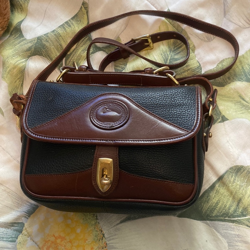 Vintage Dooney & Bourke AWL Carrier Shoulder Bag